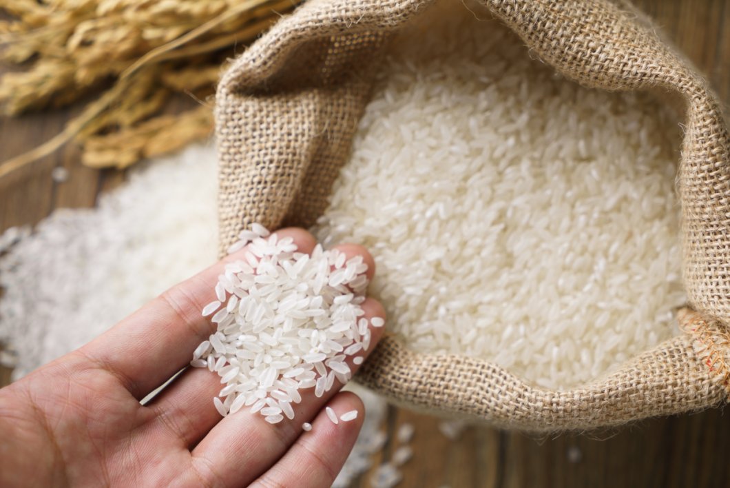 科學家在各國包裝米發現微塑膠    微波即食飯含量最高